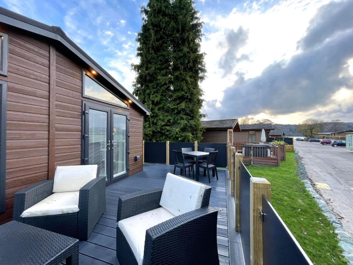 Thirlmere 4 Luxury Lodge At White Cross Bay ウィンダミア エクステリア 写真