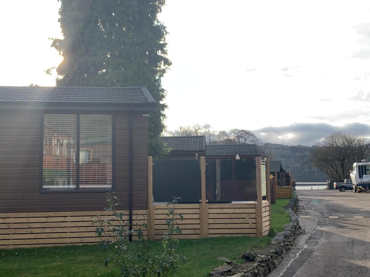 Thirlmere 4 Luxury Lodge At White Cross Bay ウィンダミア エクステリア 写真
